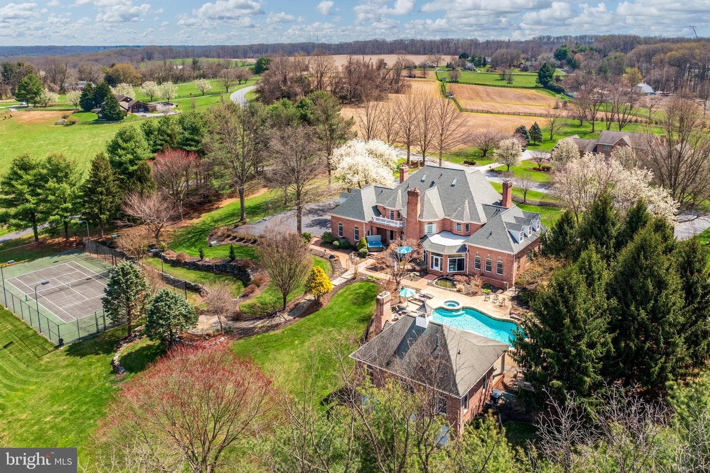 8 Glenberry Court photo 2