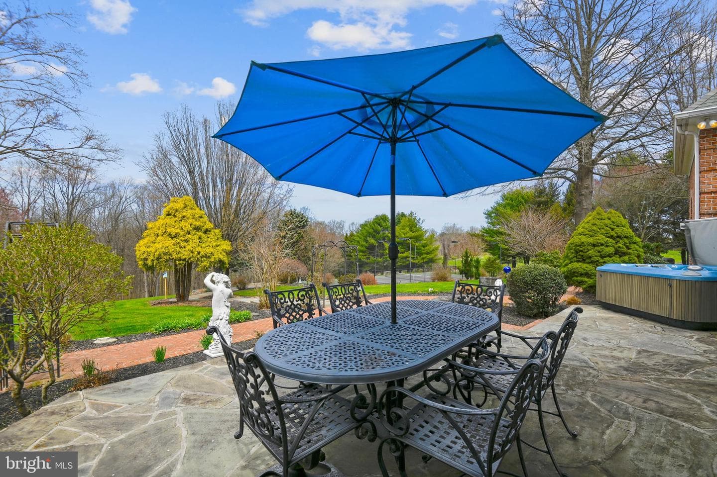 8 Glenberry Court photo 29