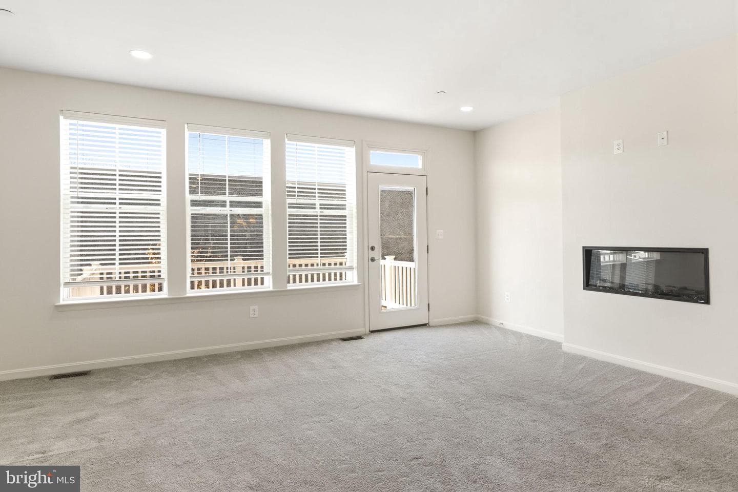 7255 Martin Farm Circle photo 3