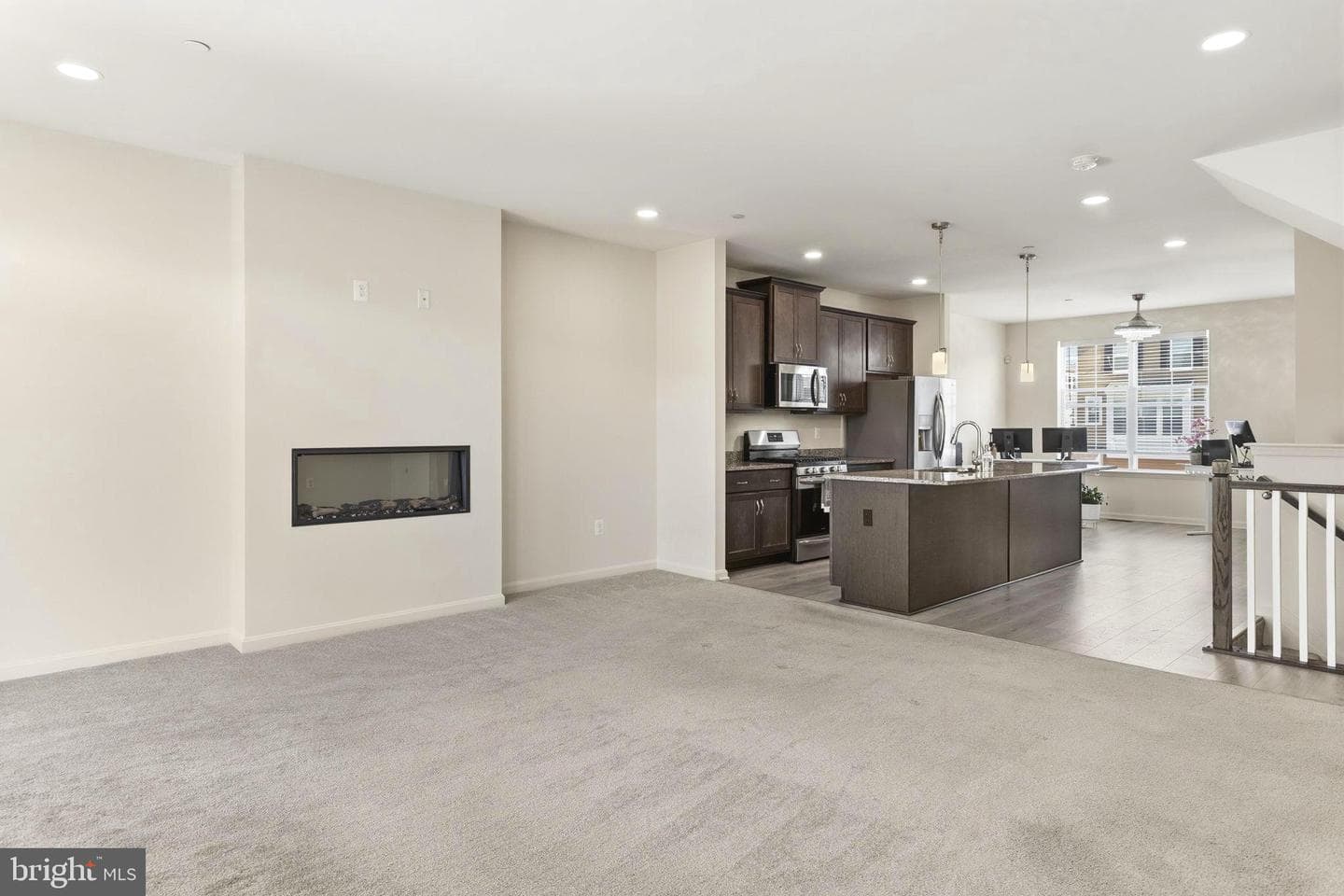 7255 Martin Farm Circle photo 4