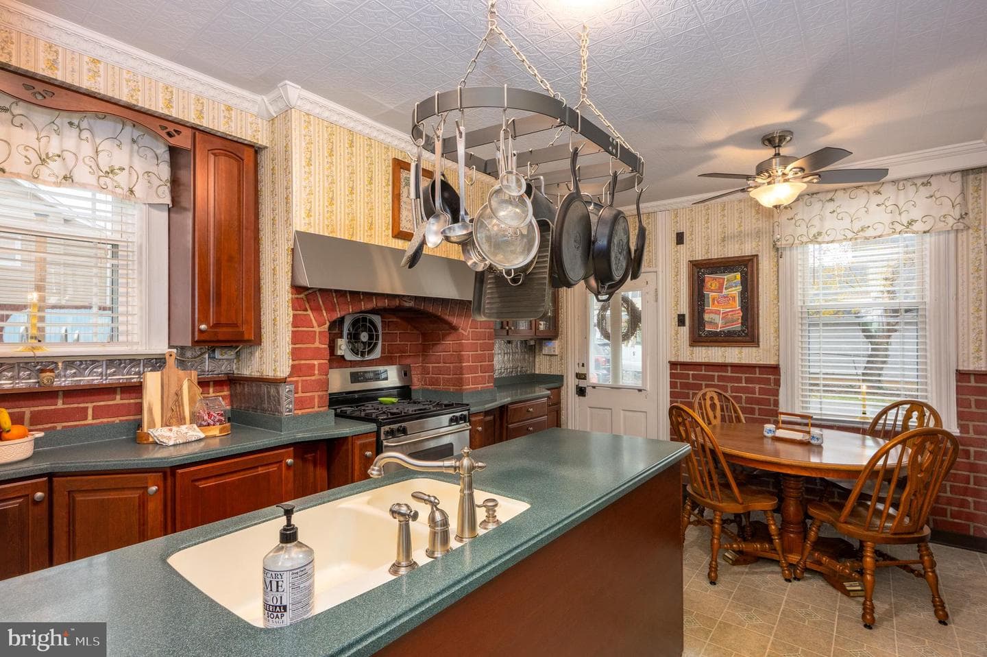 1709 Woodside Avenue photo 11