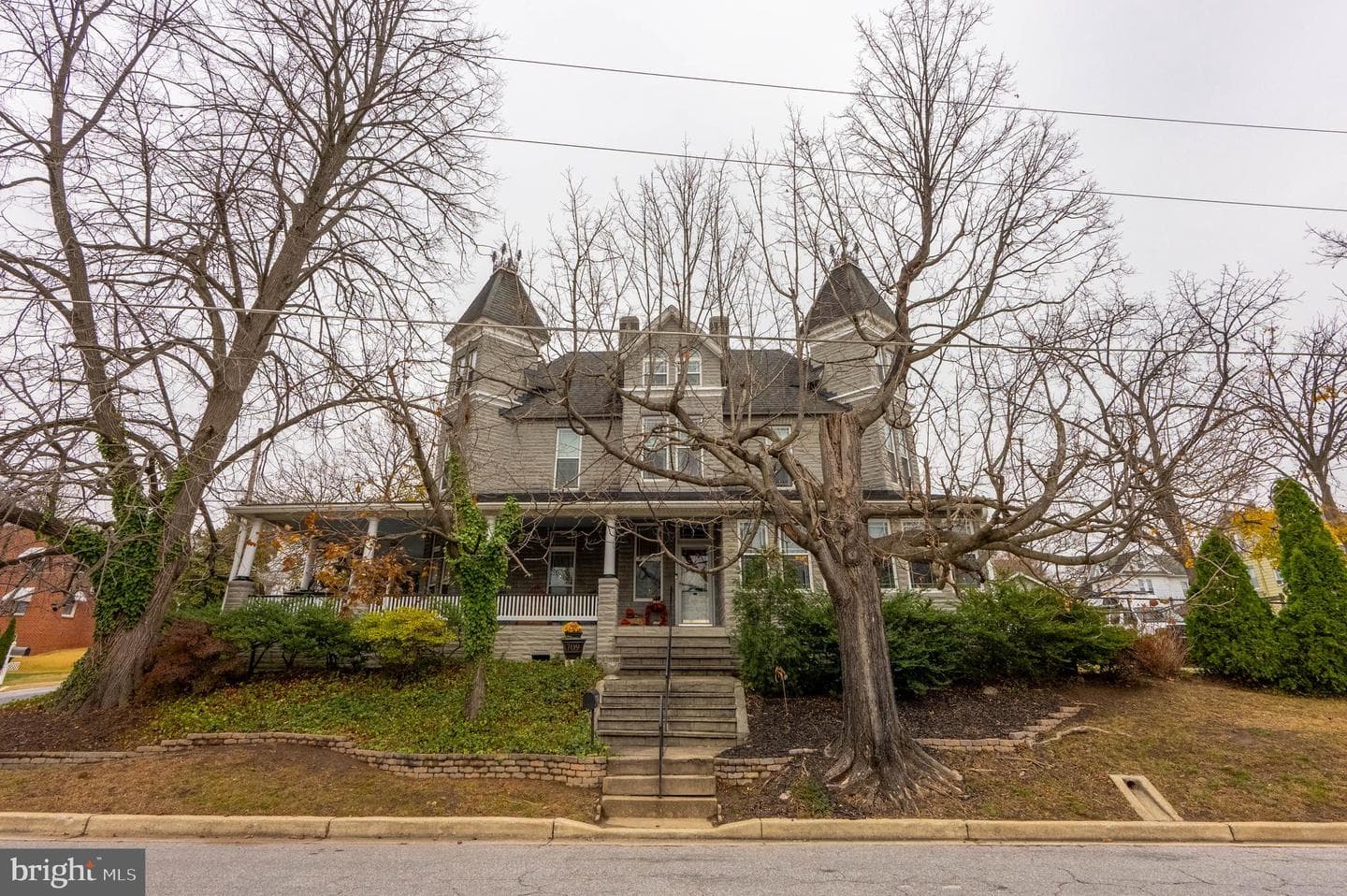 1709 Woodside Avenue photo 2