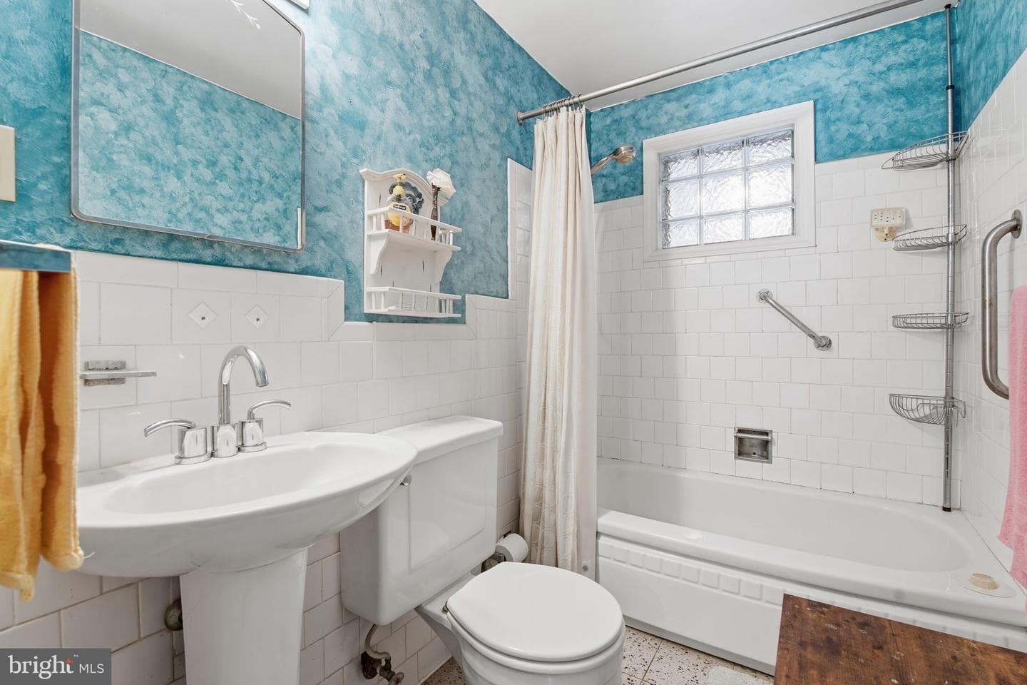 205 Newburg Avenue photo 32