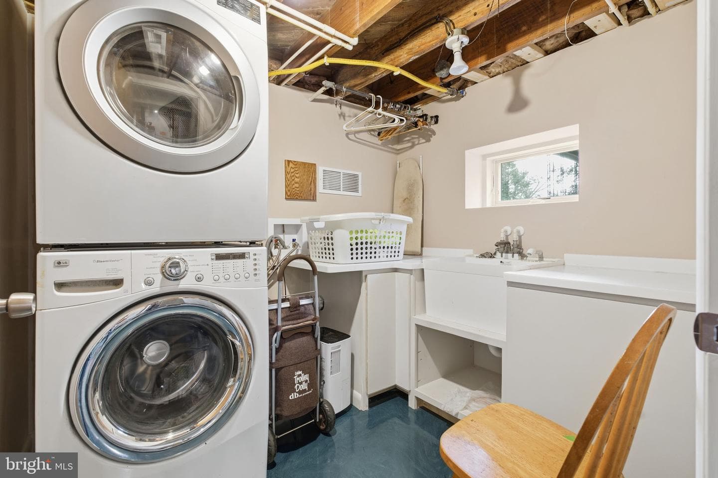 205 Newburg Avenue photo 35