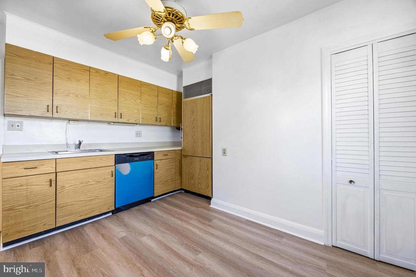 13 Harrison Avenue N photo 10