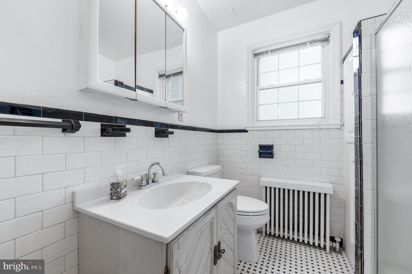 13 Harrison Avenue N photo 28