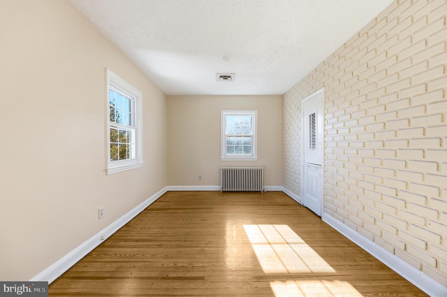 13 Harrison Avenue N photo 8