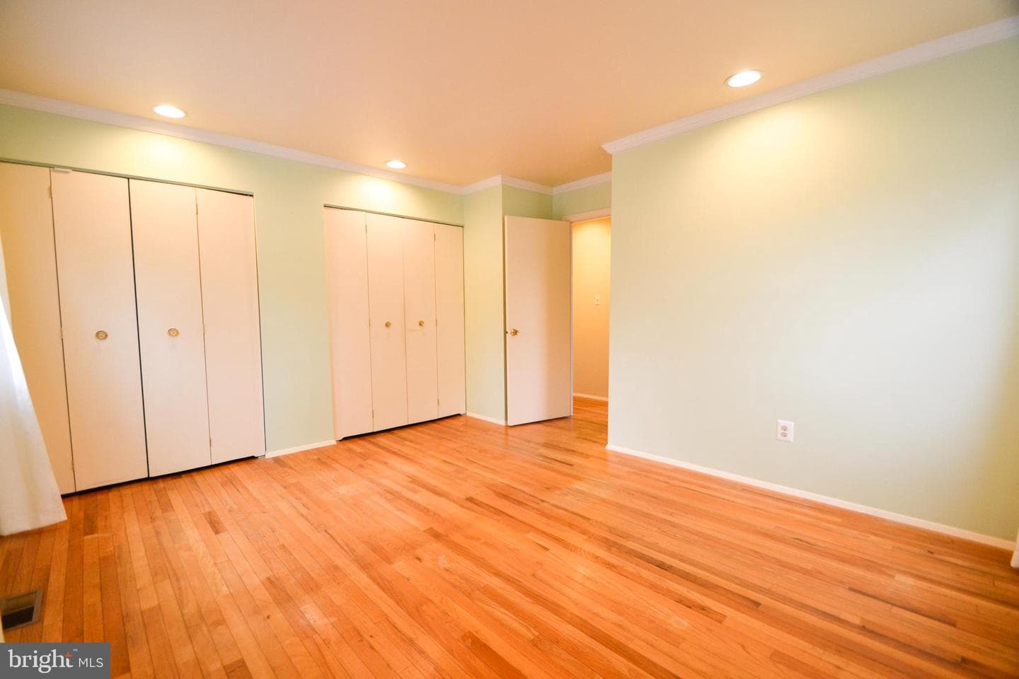 120 Lamport Road photo 11