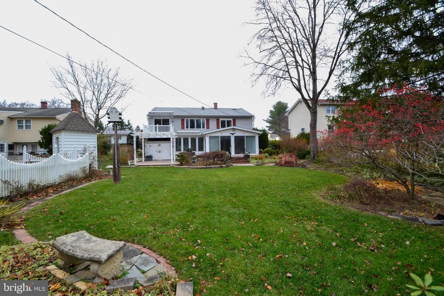120 Lamport Road photo 36