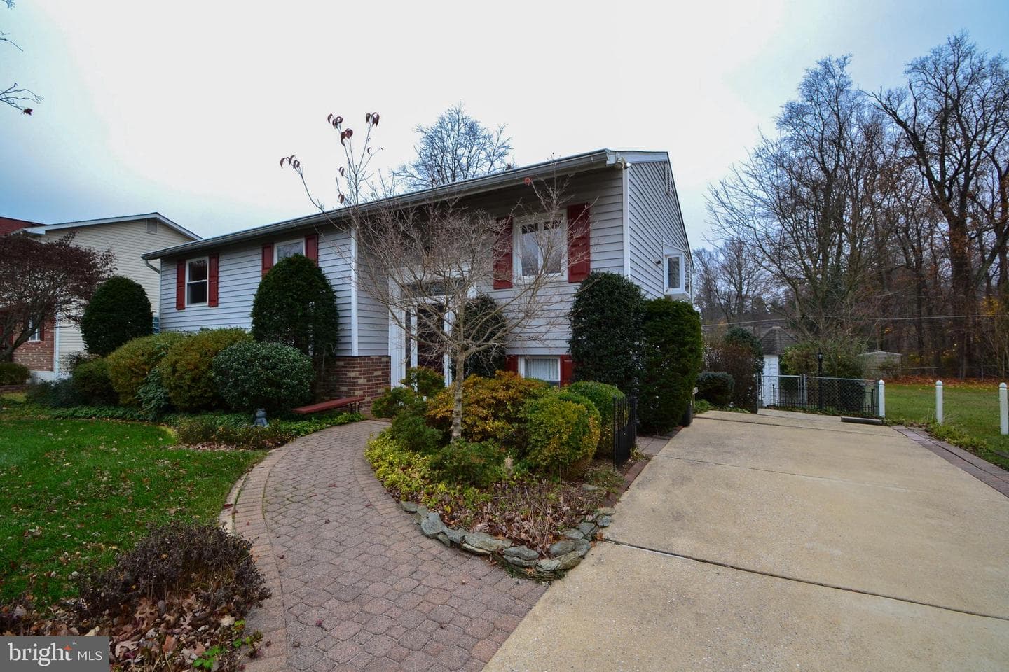 120 Lamport Road photo 41