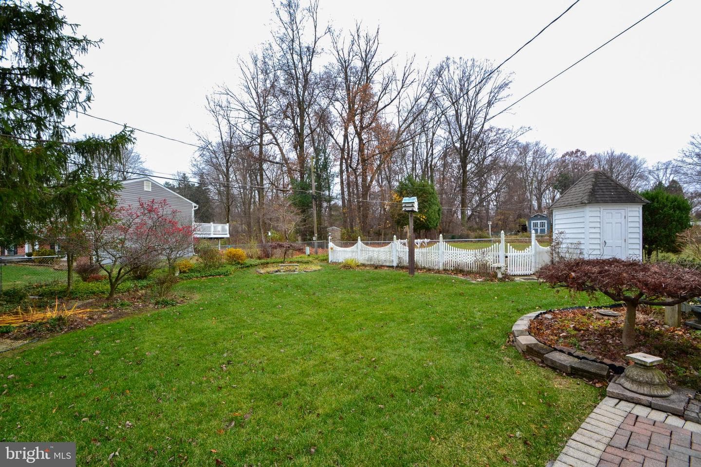 120 Lamport Road photo 42