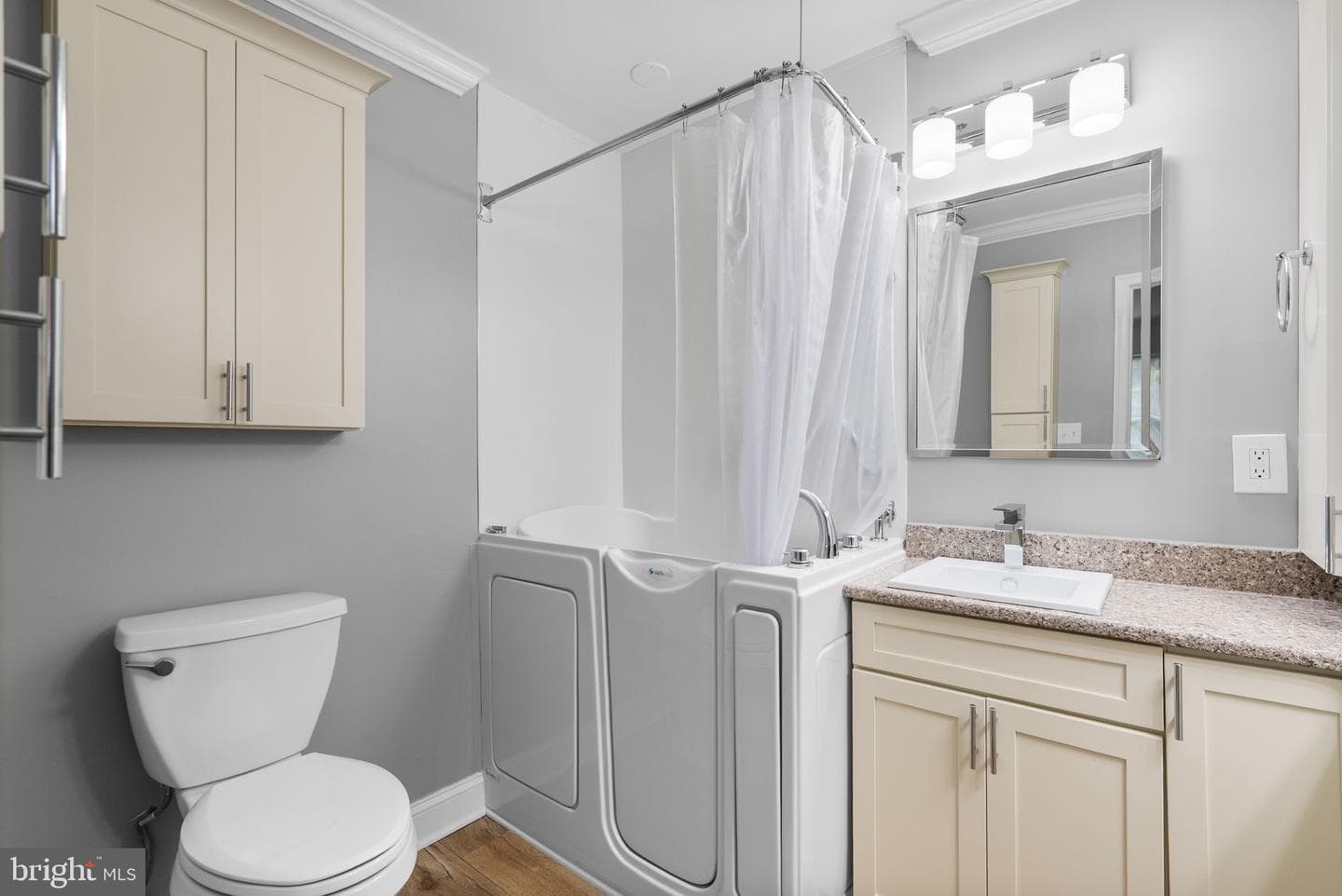 641 Straffan Drive #102 photo 22