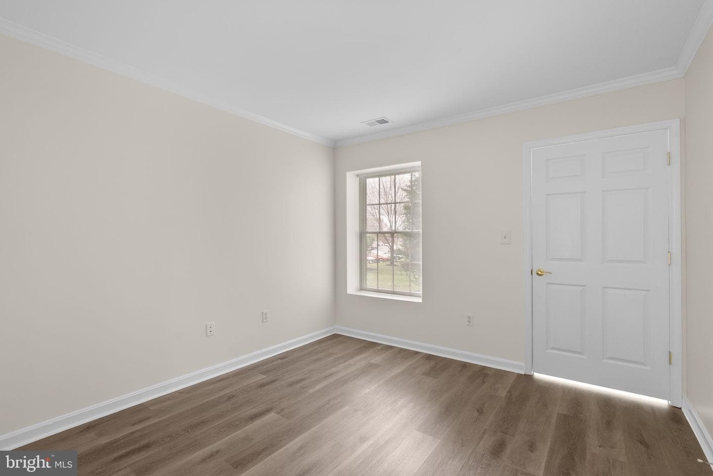641 Straffan Drive #102 photo 25