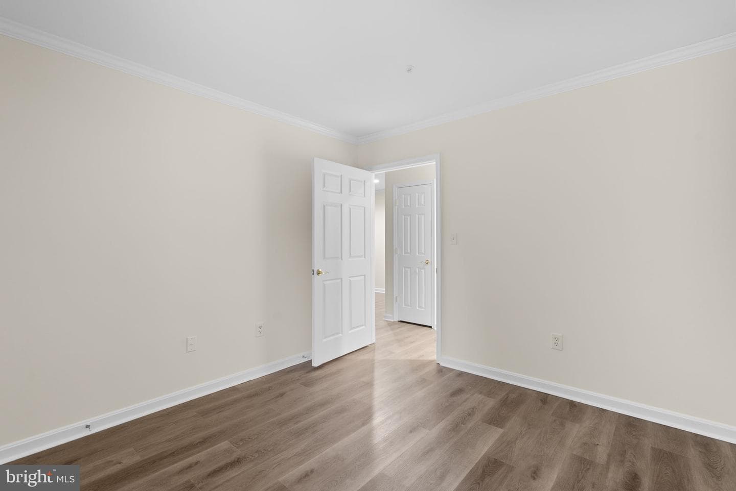 641 Straffan Drive #102 photo 26