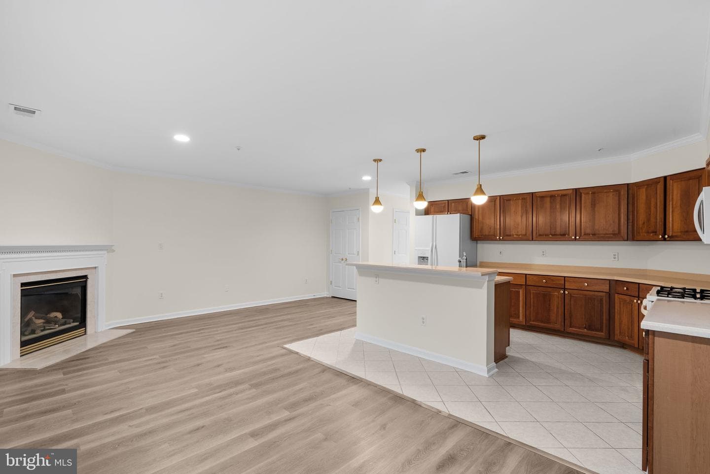 641 Straffan Drive #102 photo 7