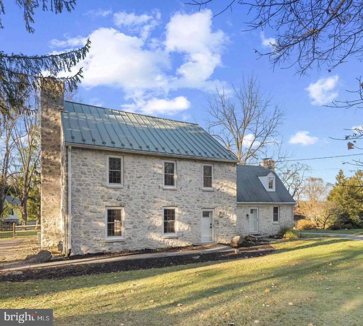 504 Hampton Lane