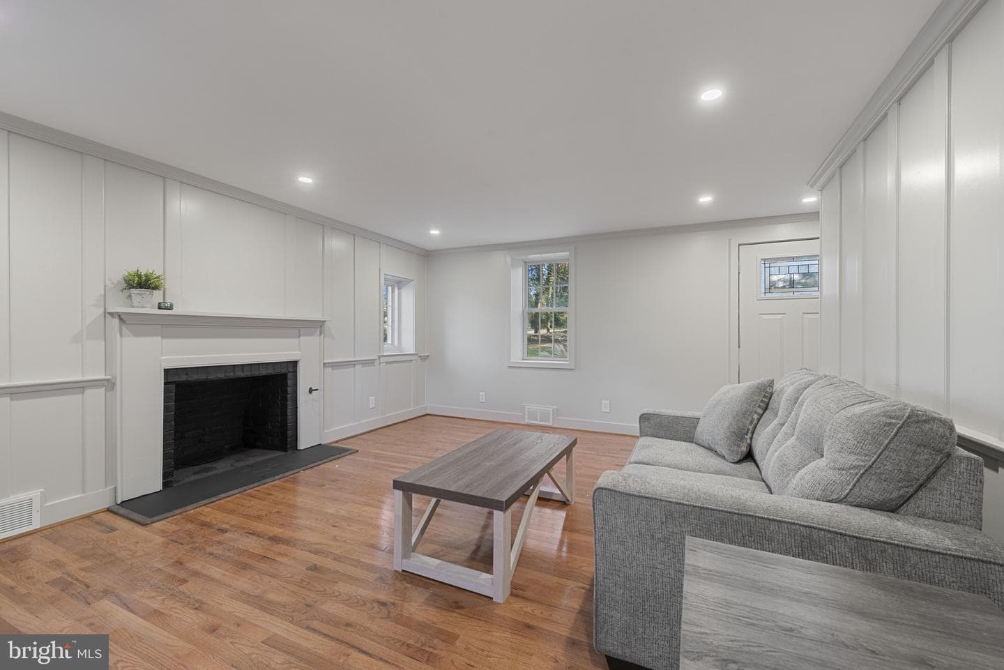 504 Hampton Lane photo 12