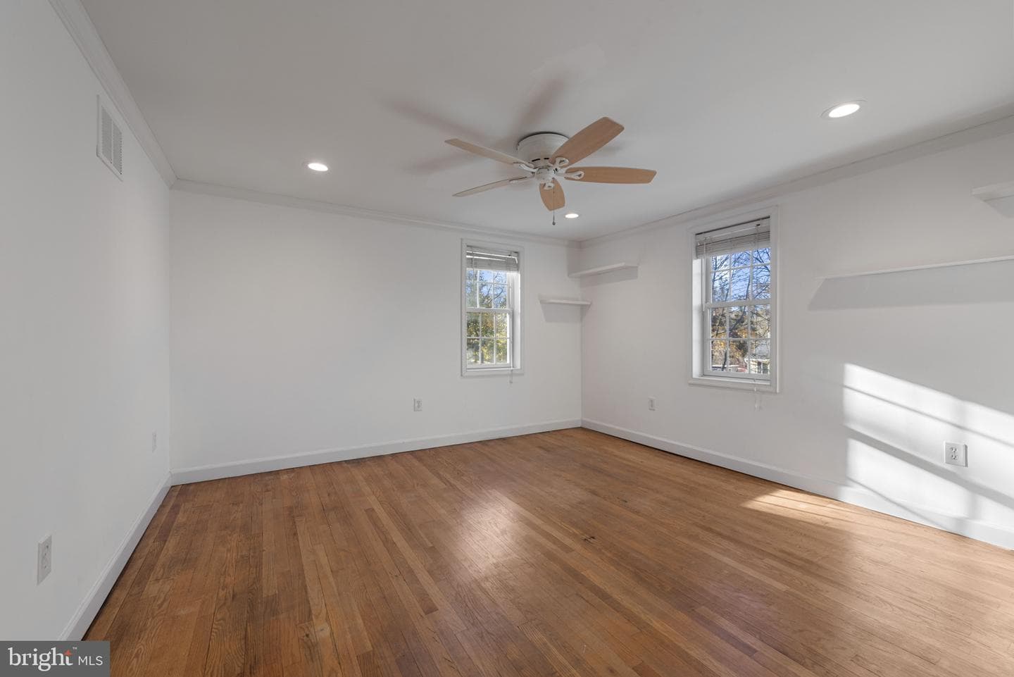 504 Hampton Lane photo 19