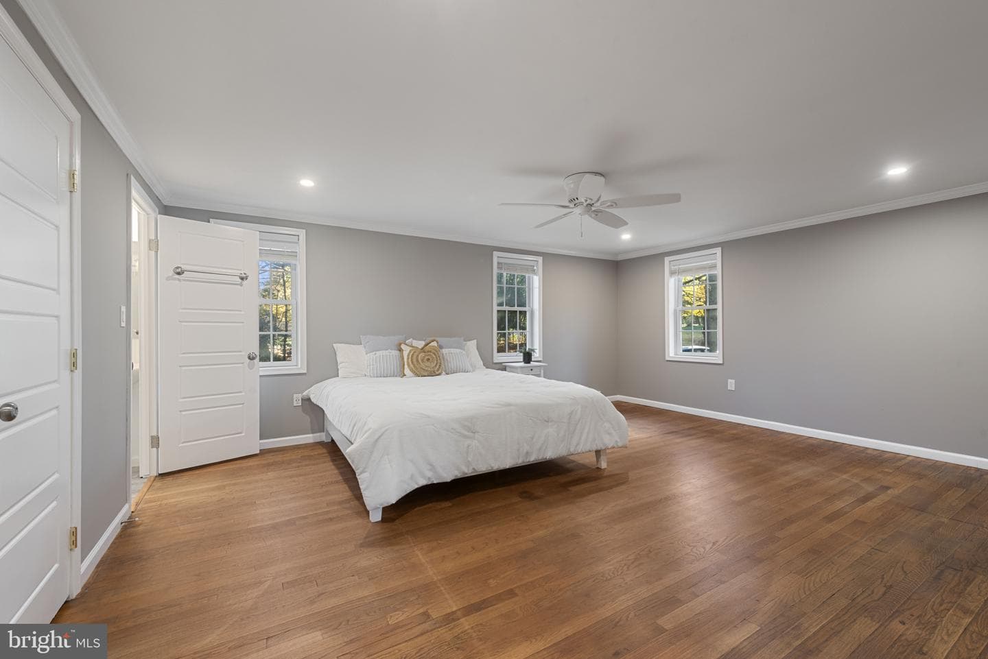 504 Hampton Lane photo 22