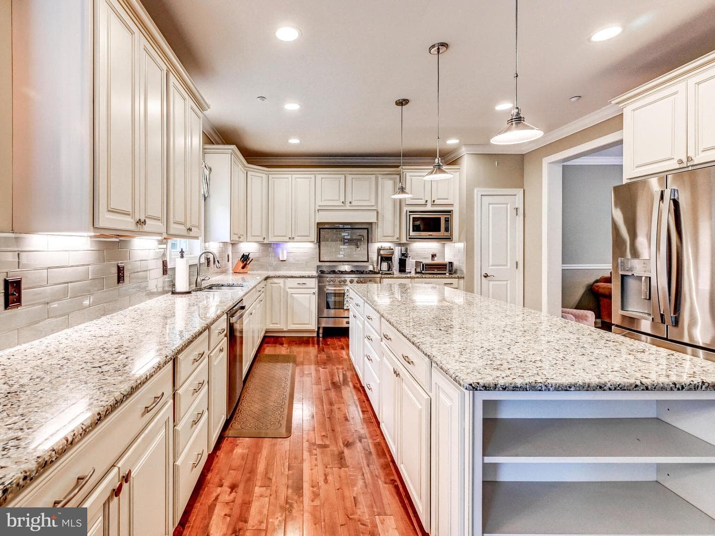 11707 Manor Road photo 9
