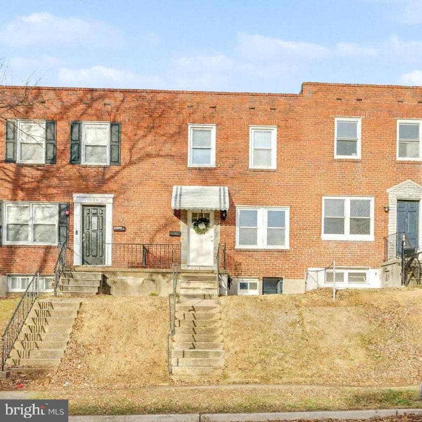 8656 Oak Road
