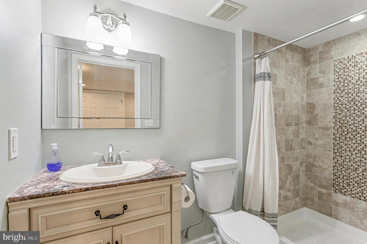 8656 Oak Road photo 18