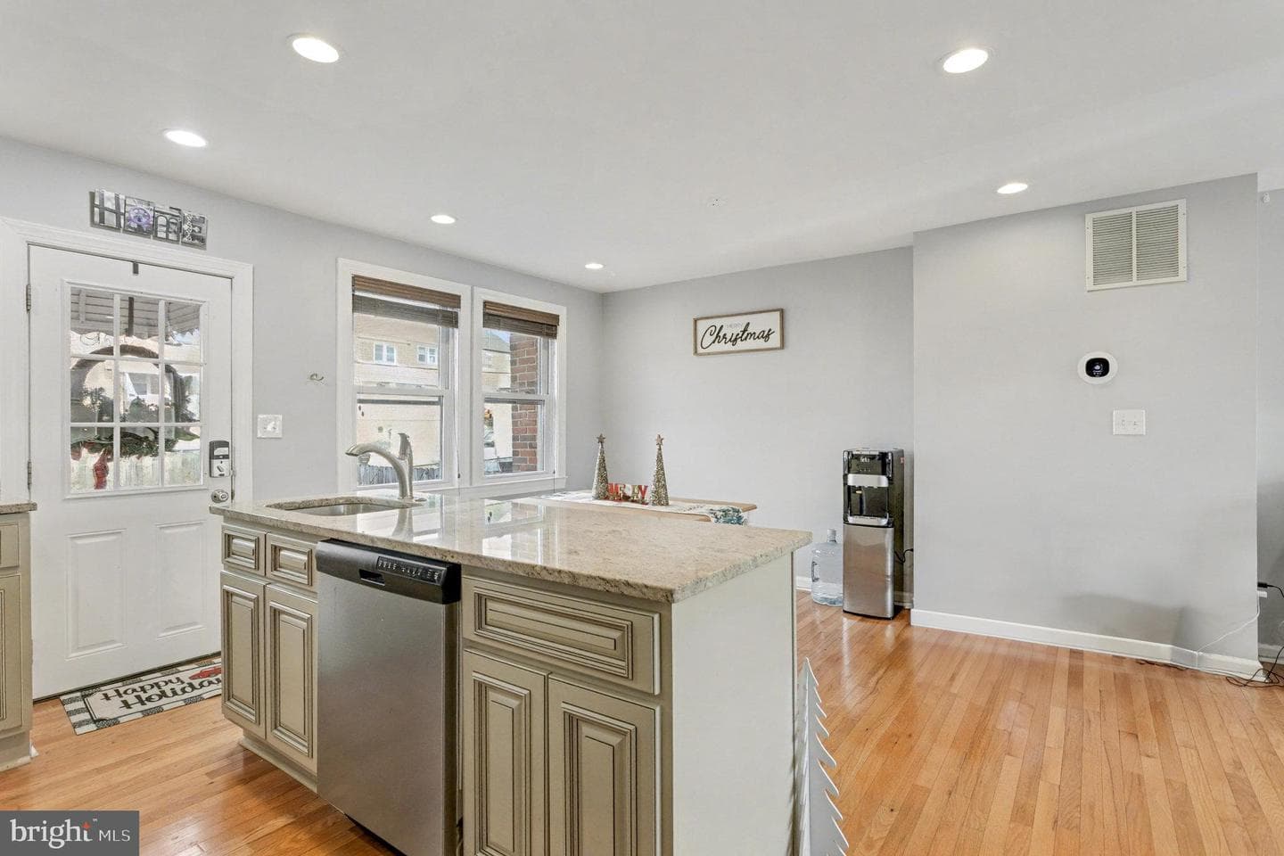 8656 Oak Road photo 9