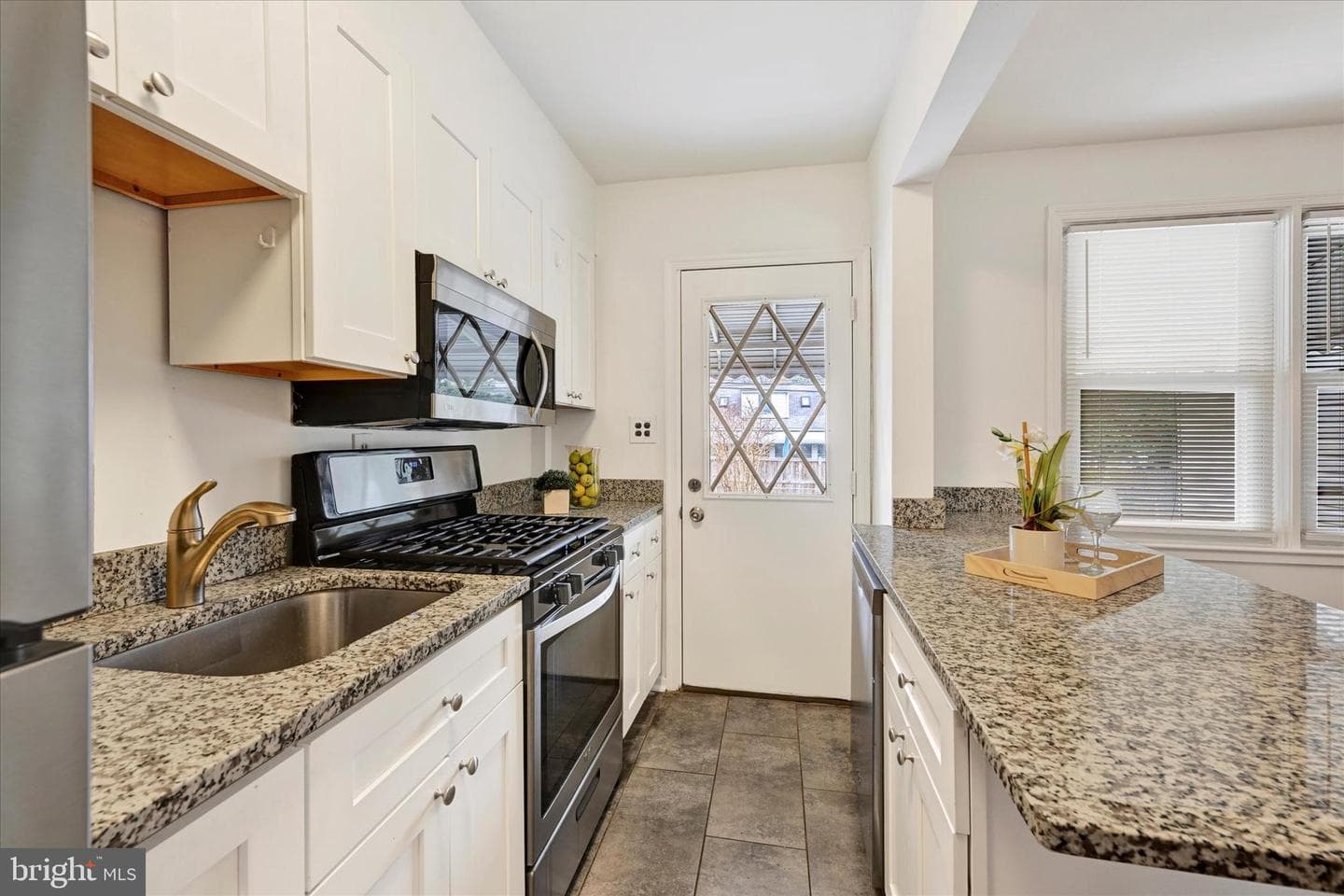 3439 Mcshane Way photo 11