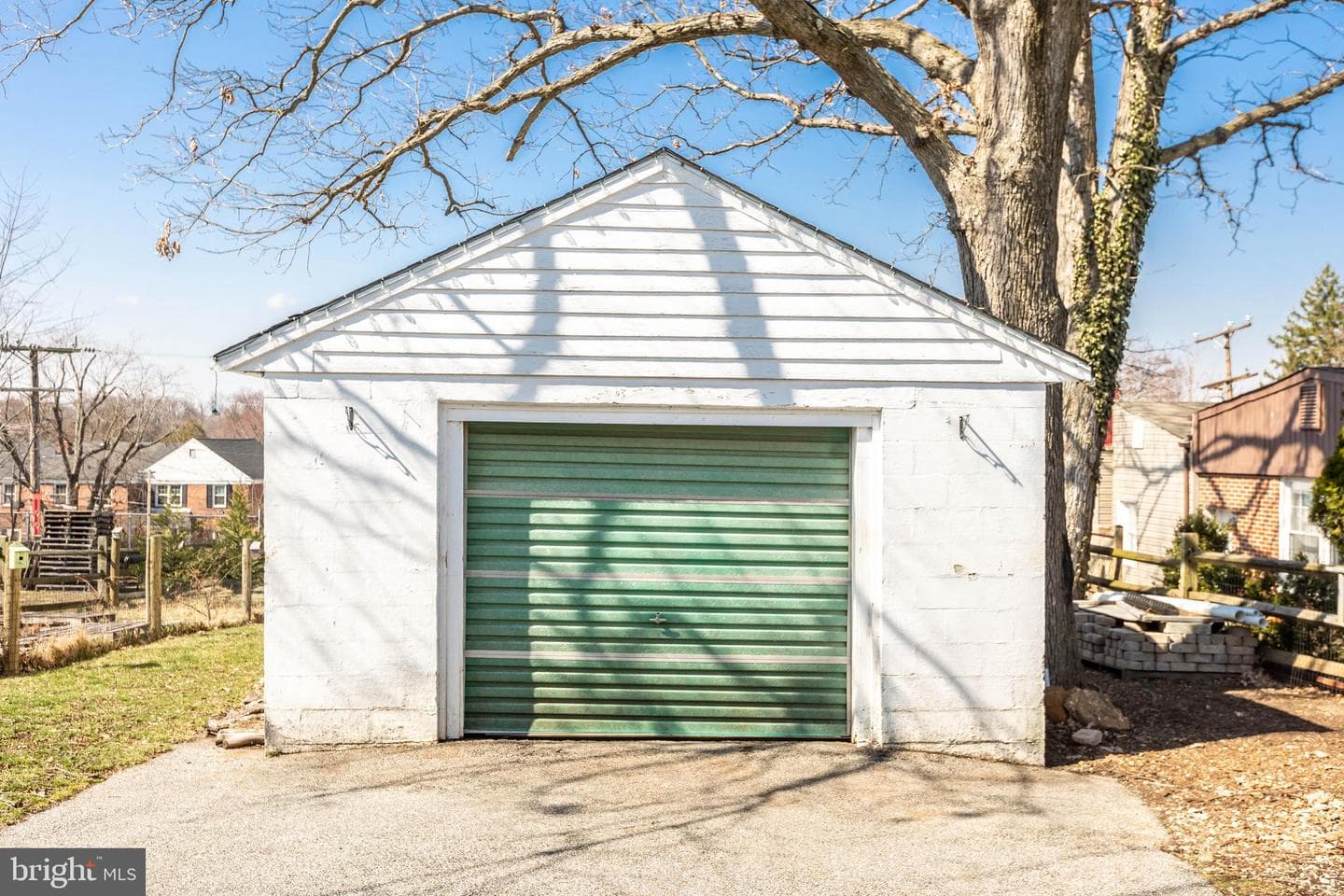 8100 Hillendale Road photo 3