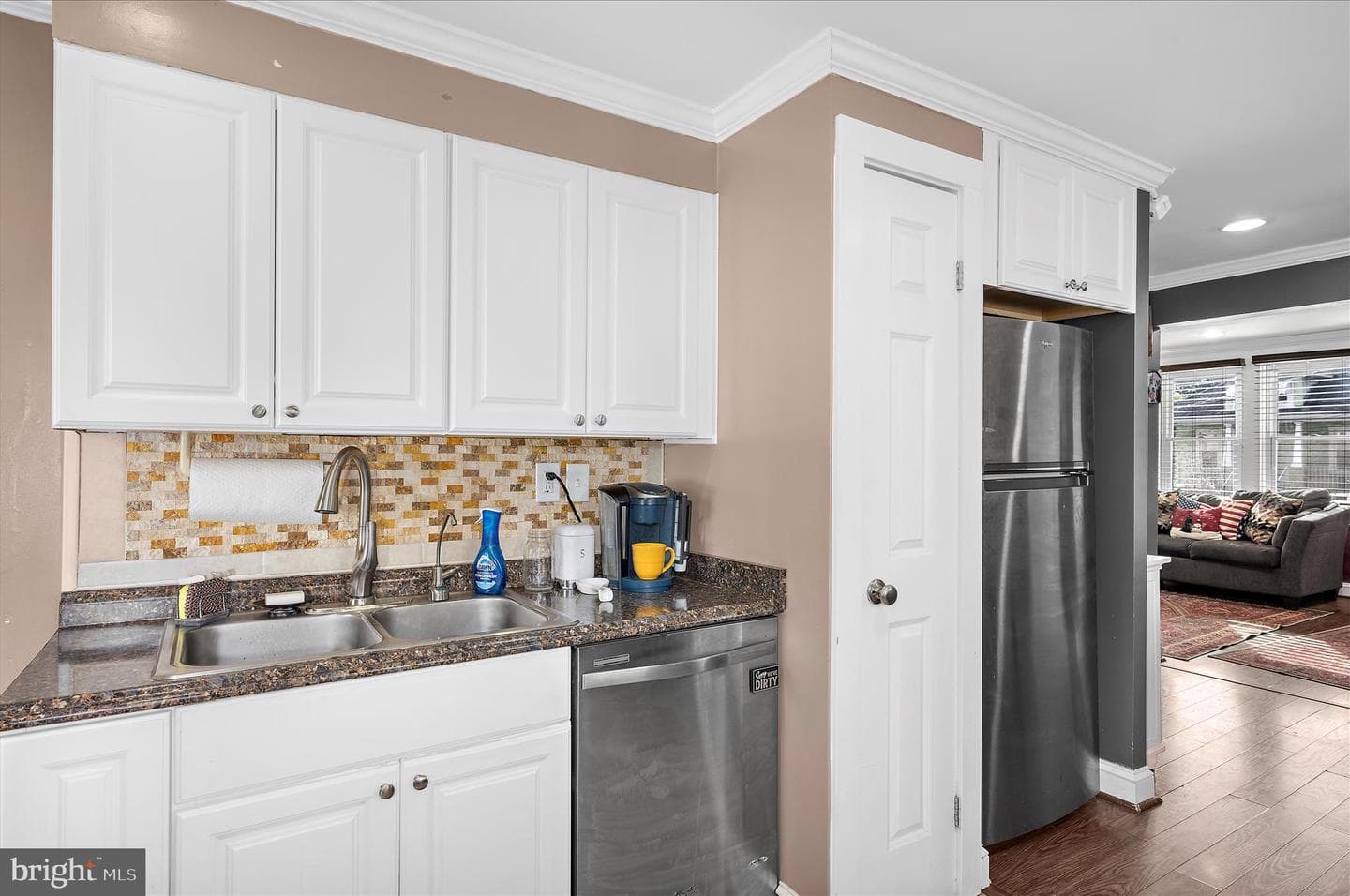 1328 Stevens Avenue photo 11