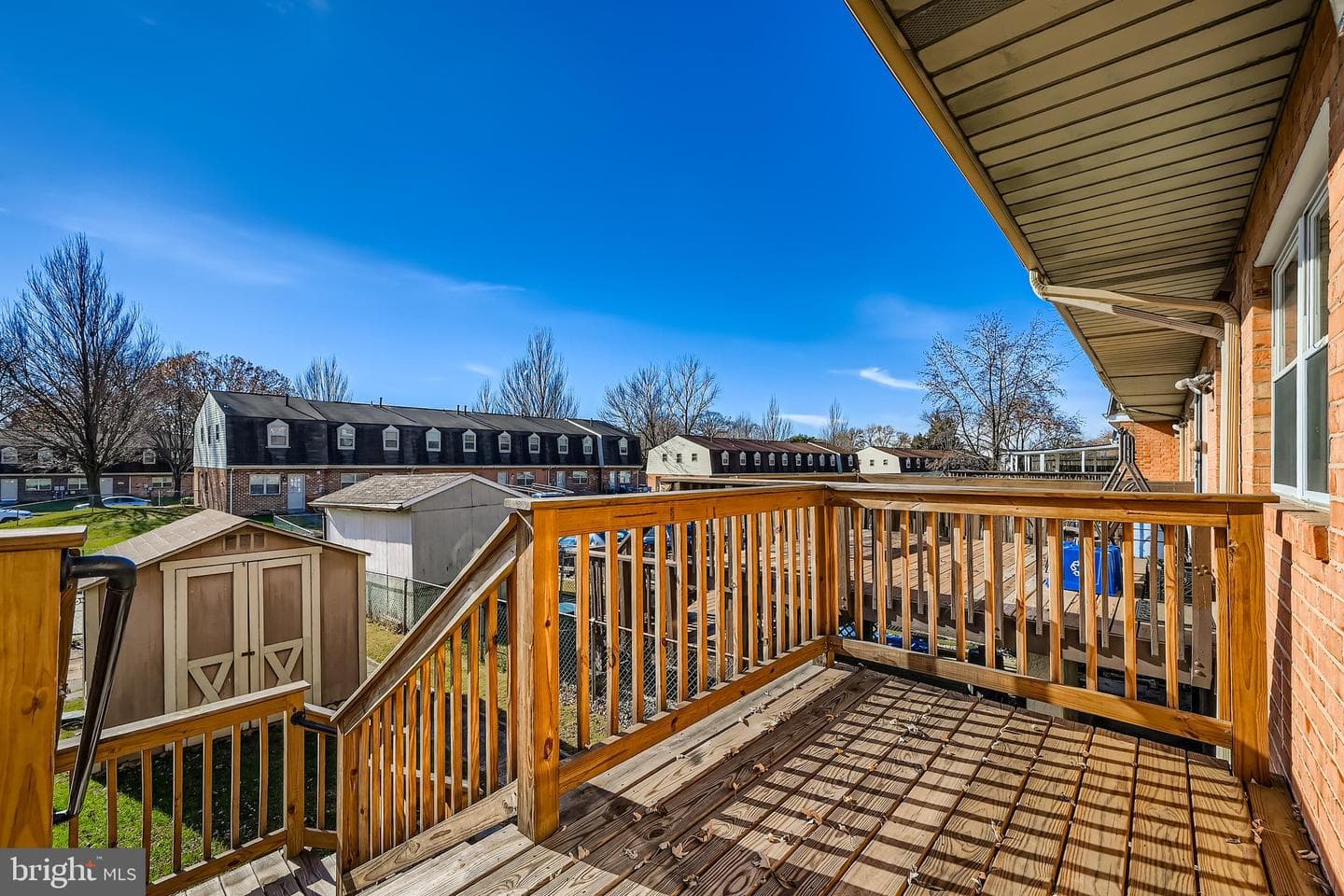 658 Kingston Road photo 25