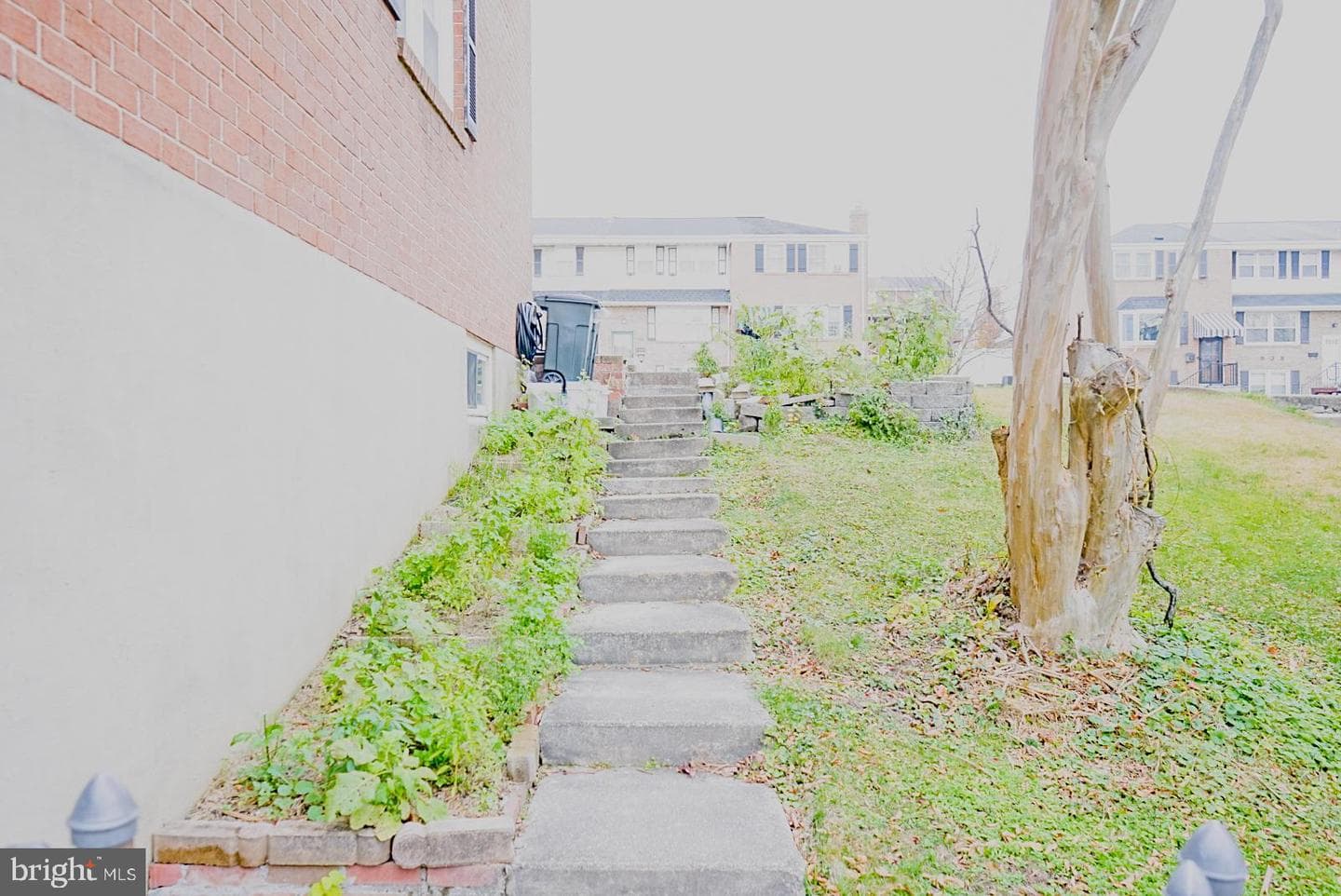 927 Grovehill Road photo 28