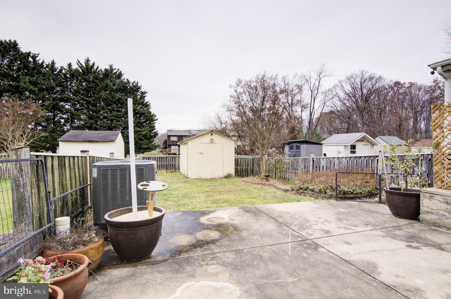 144 E Orange Court photo 28