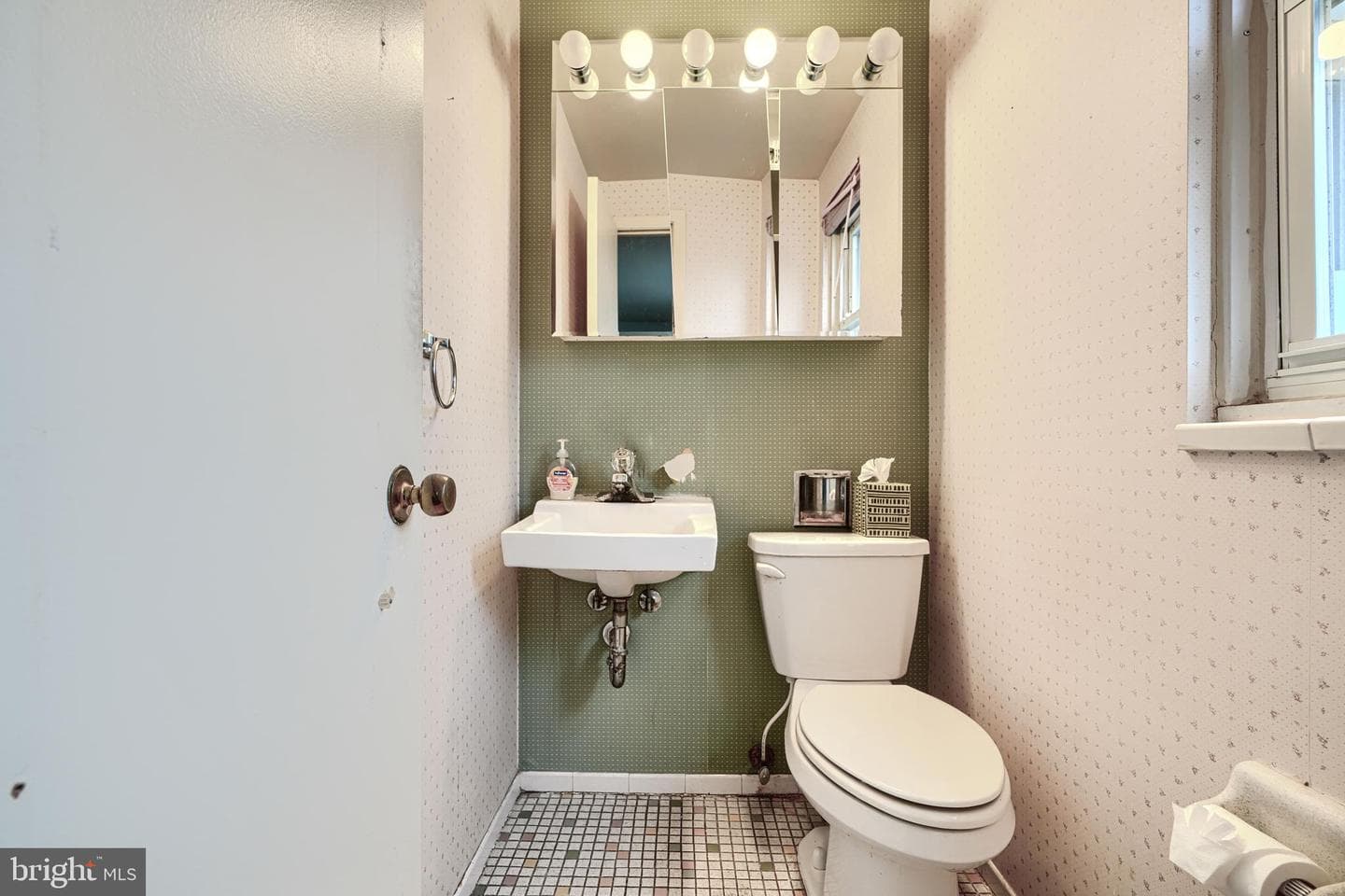 934 Regina Drive photo 10