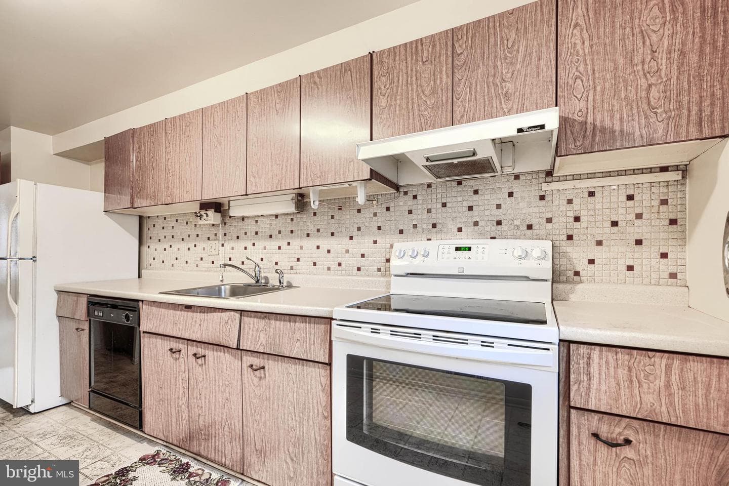 934 Regina Drive photo 7