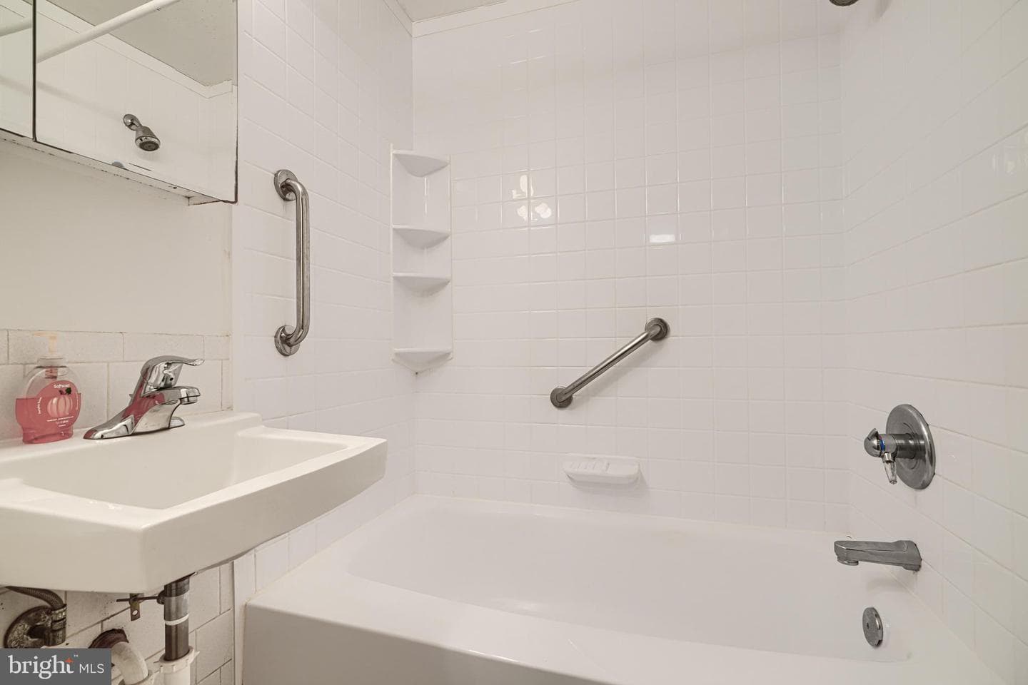 934 Regina Drive photo 8