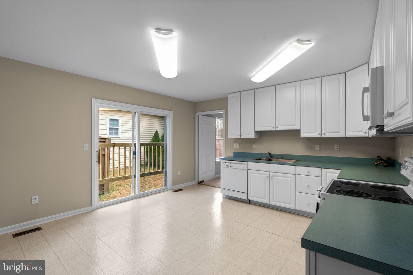 27 Stone Pine Court photo 10