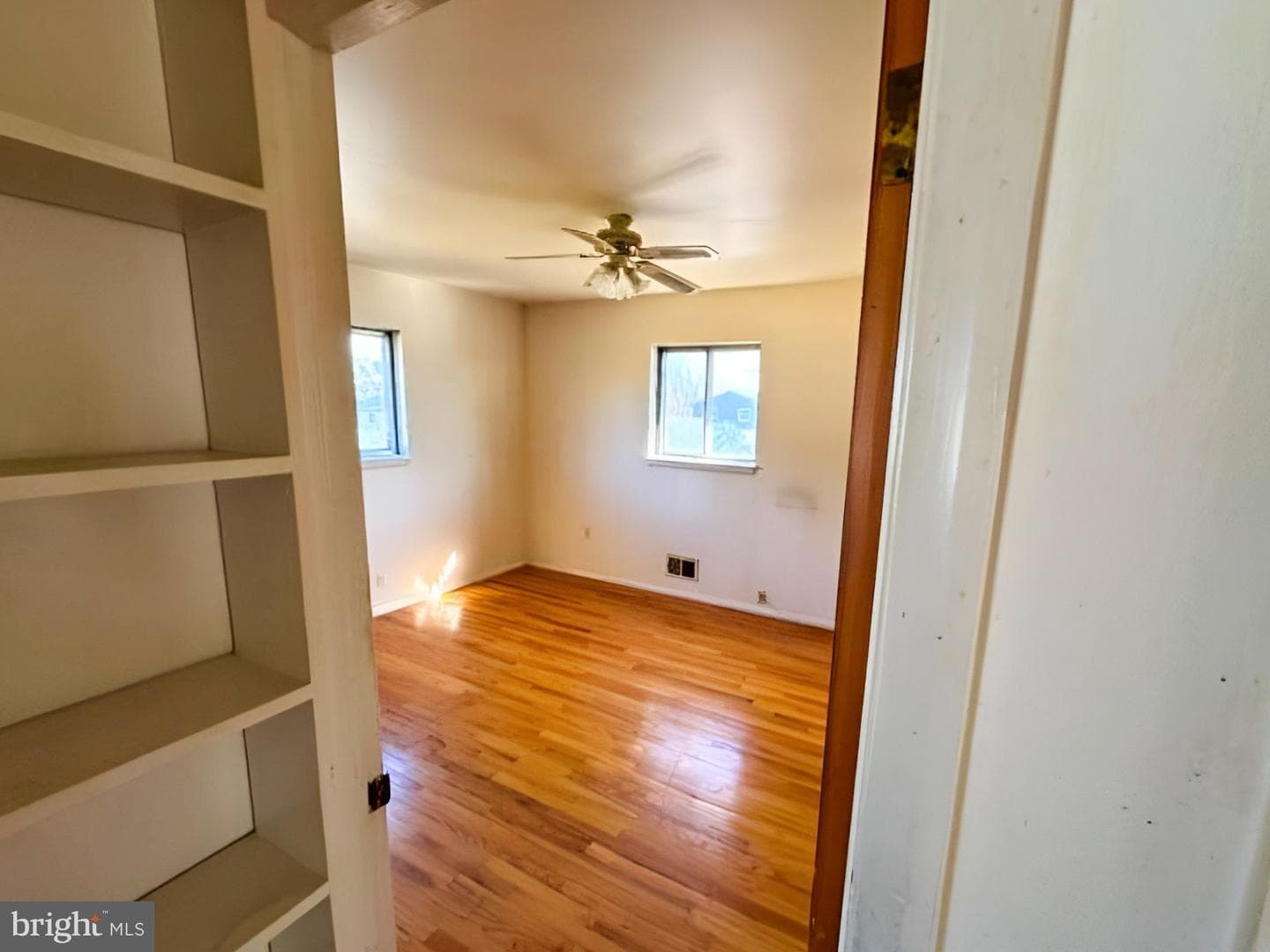 5936 Sunset Avenue photo 14