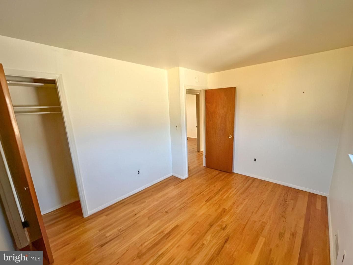 5936 Sunset Avenue photo 7