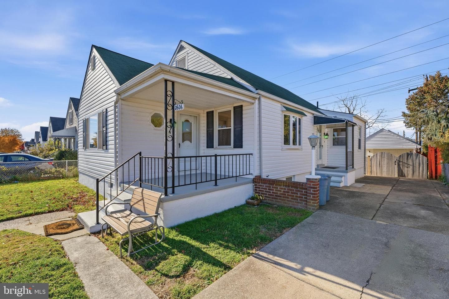 2606 Plainfield Road photo 2
