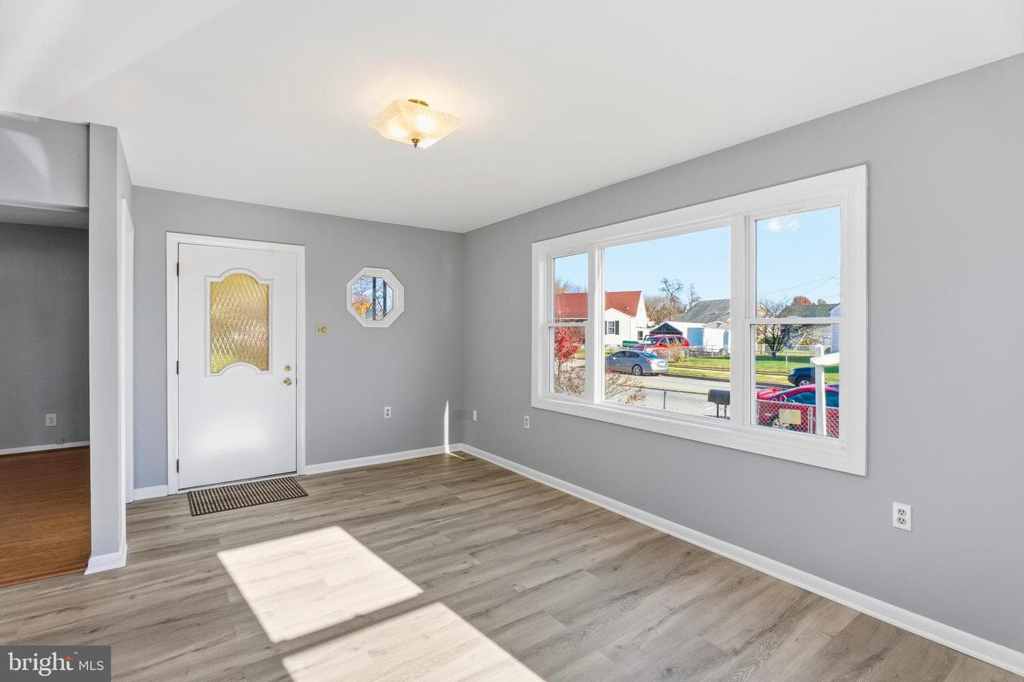 2606 Plainfield Road photo 4