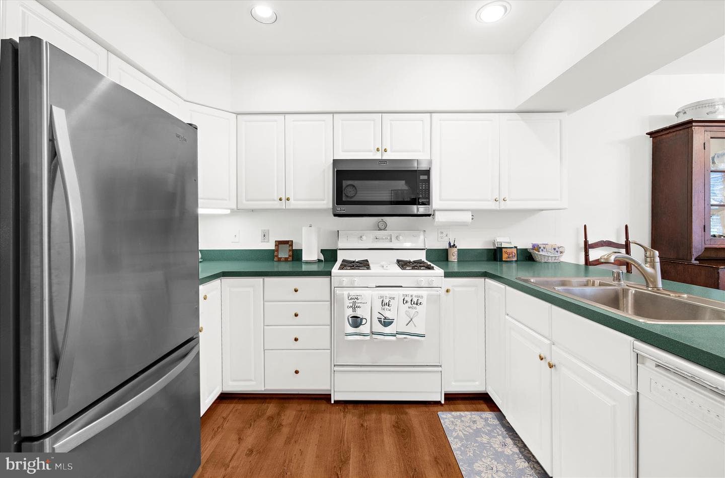 215 Belmont Forest Court #108 photo 11