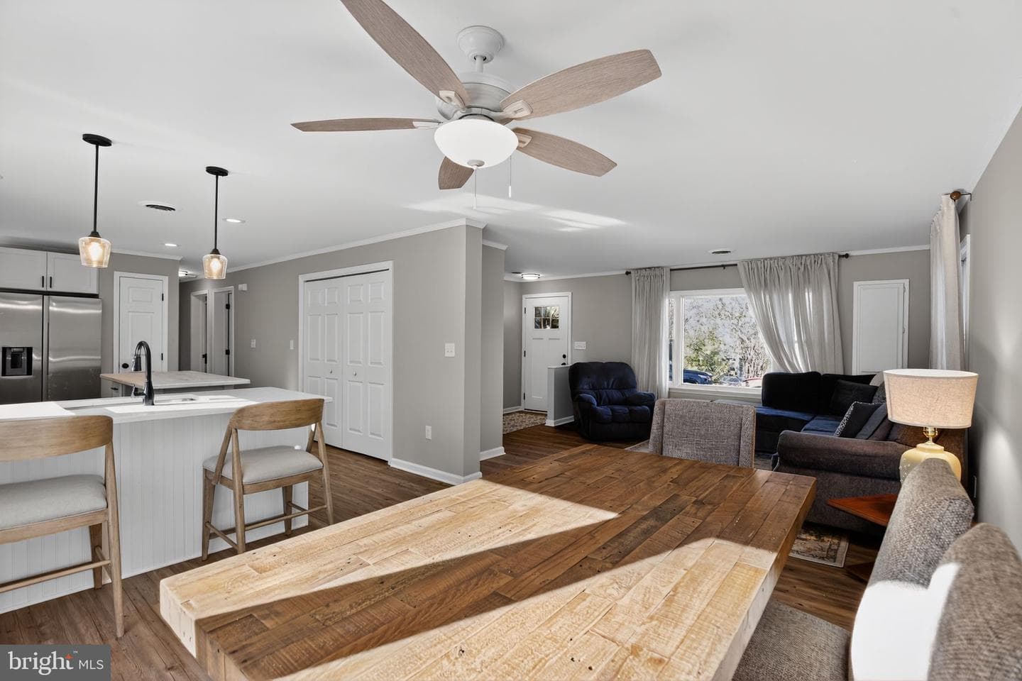 1001 Maple photo 16