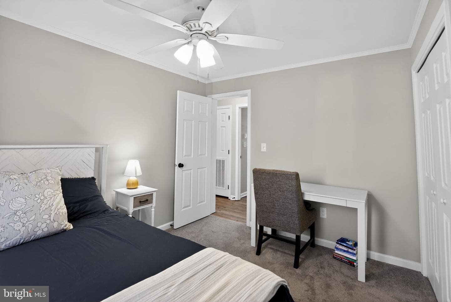 1001 Maple photo 21