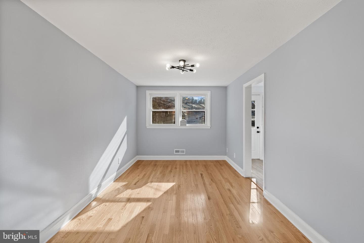 1603 N Forest Park Avenue photo 3