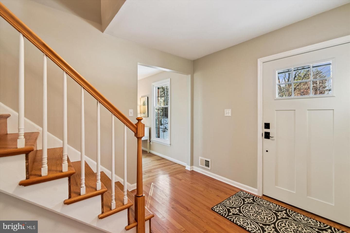 1006 W Joppa Road photo 3
