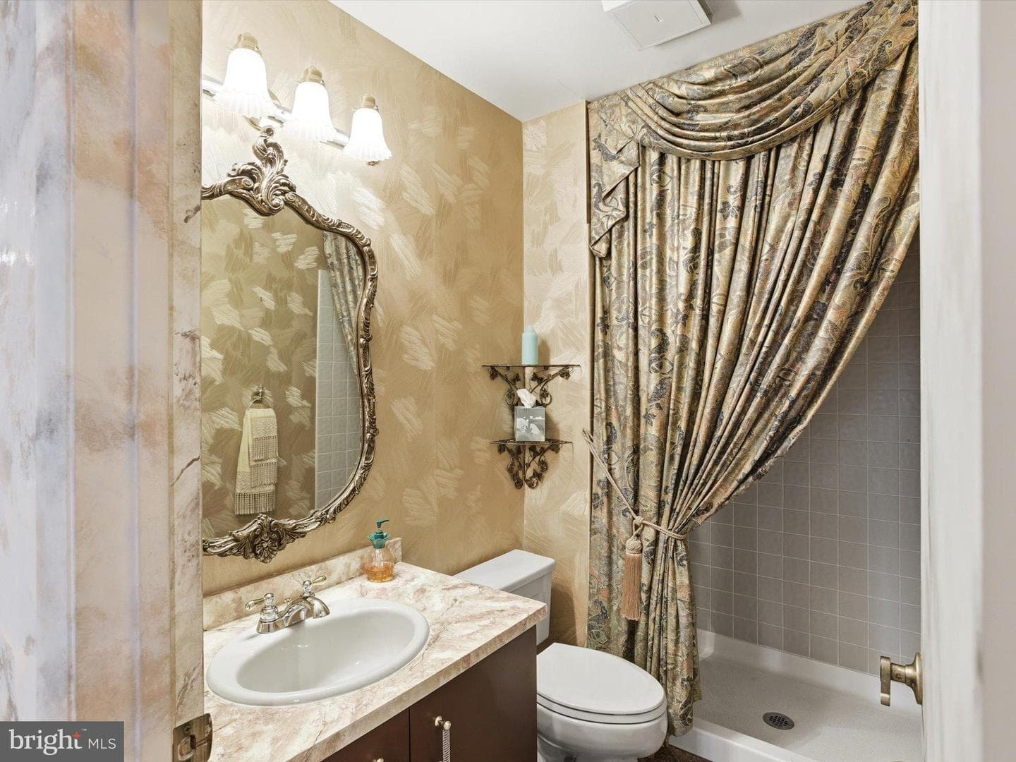 11006 Valley Heights Drive photo 23