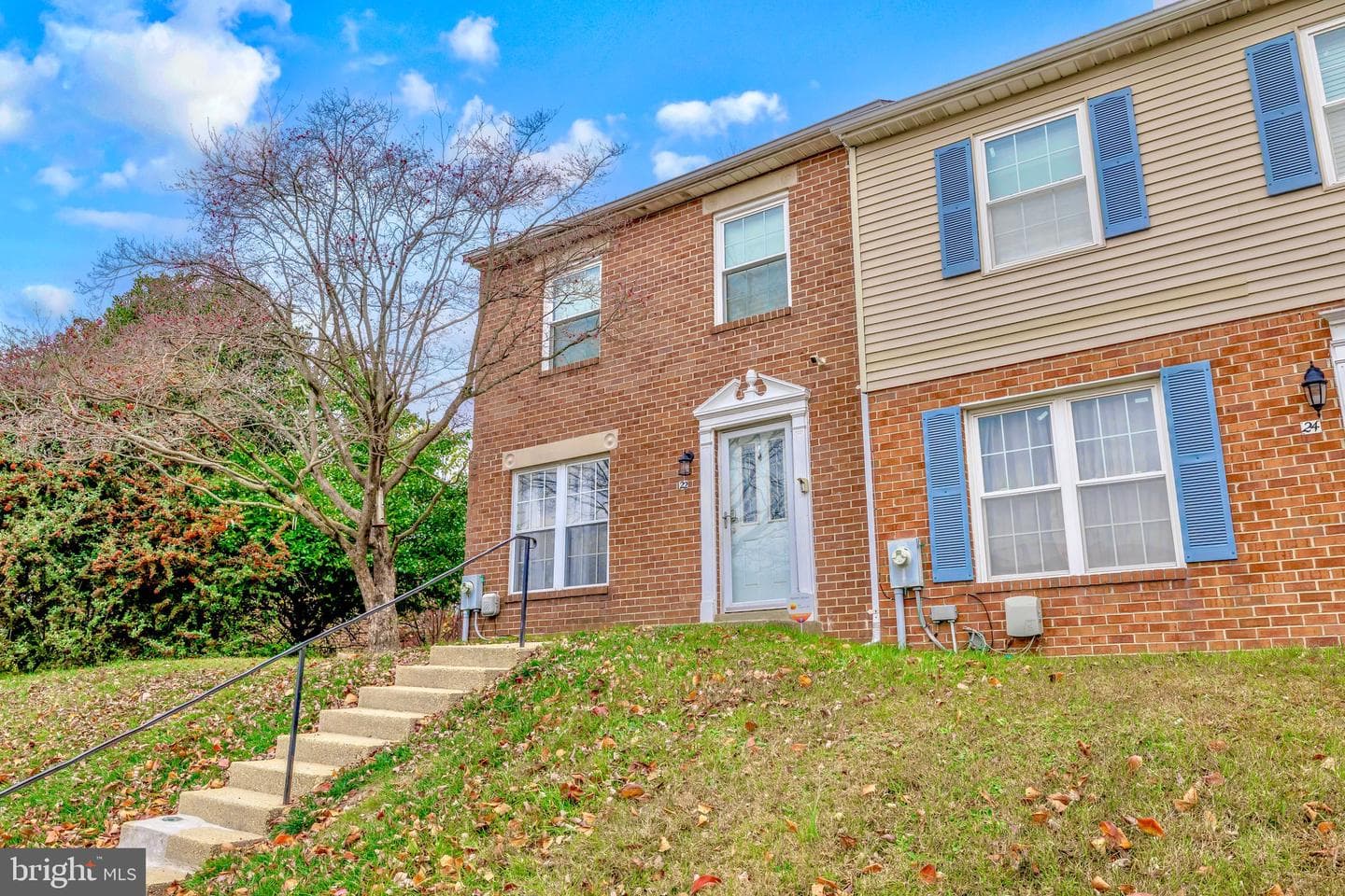 22 Clearlake Court photo 2