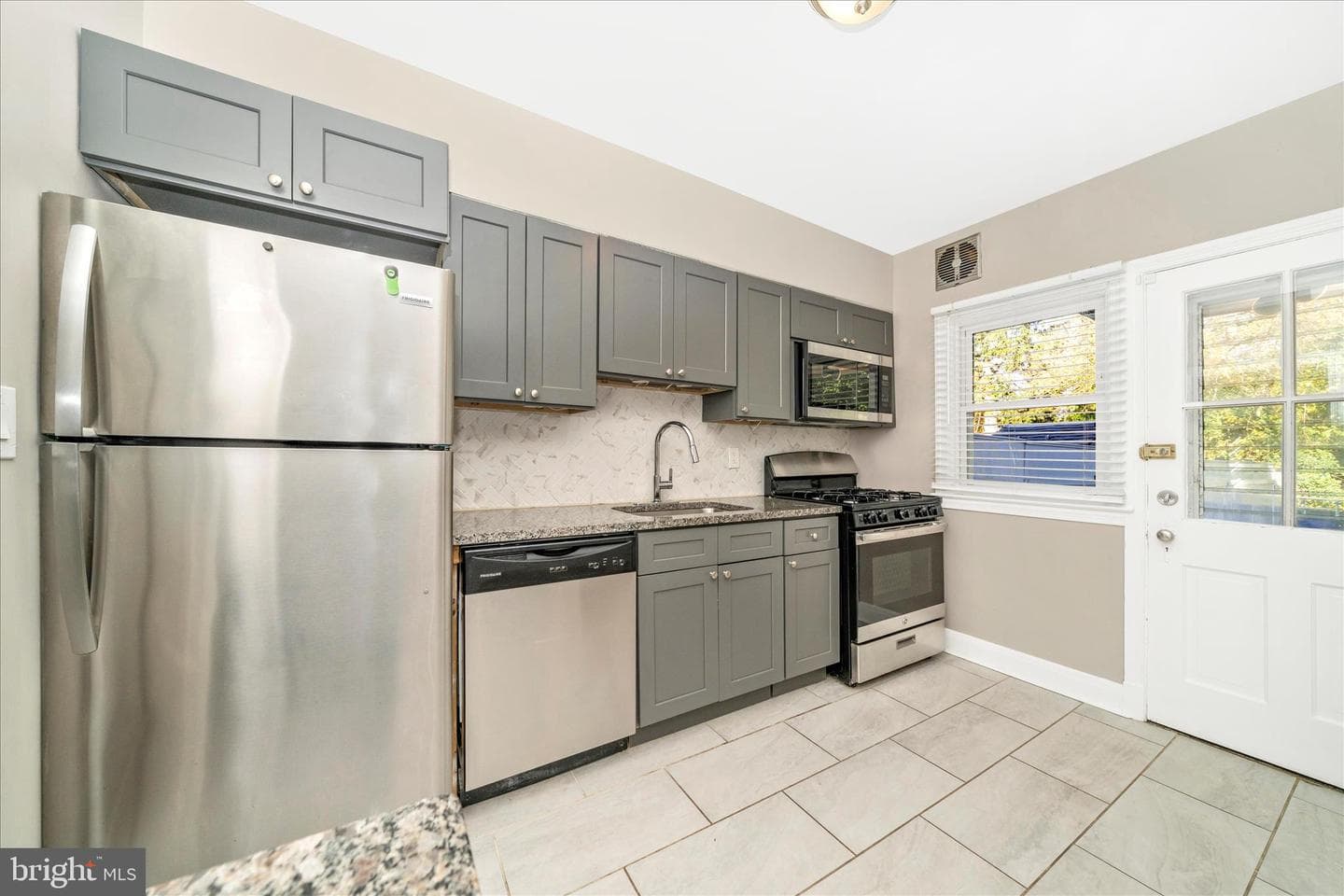 2493 Fairway photo 13