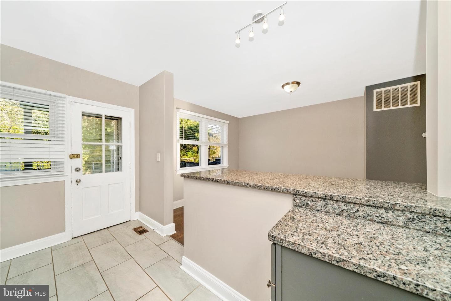 2493 Fairway photo 16